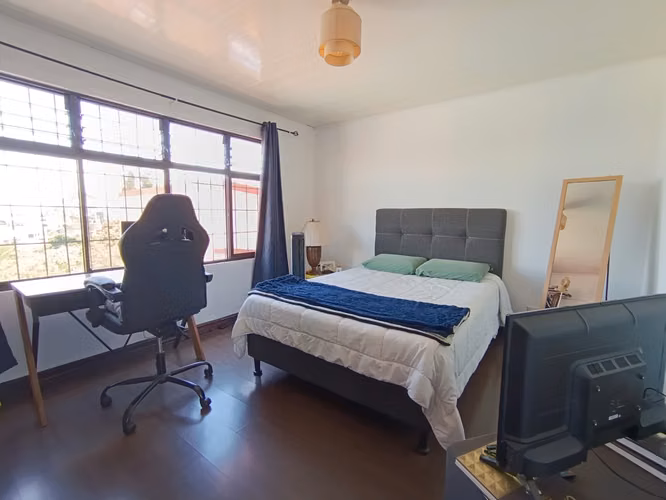 Casa en venta en Grecia, cerca de la Escuela Simón Bolívar | Ideal para vivir o invertir