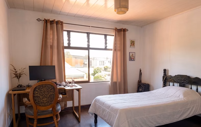 Casa en venta en Grecia, cerca de la Escuela Simón Bolívar | Ideal para vivir o invertir