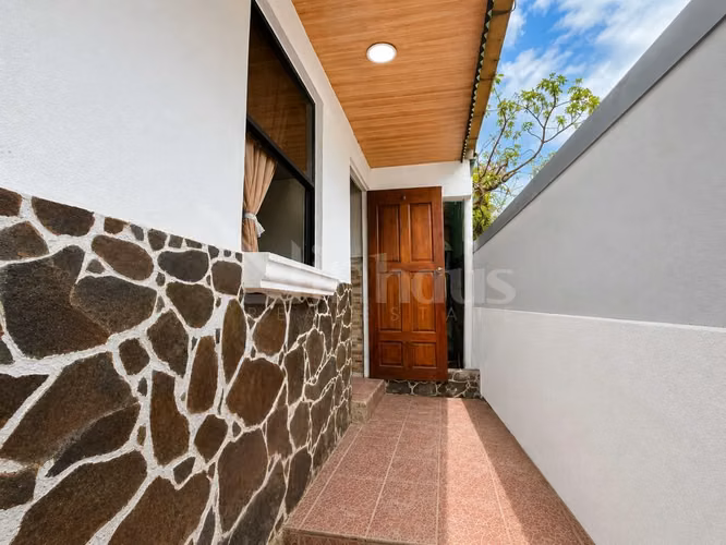 Venta de casa en La Uruca AS