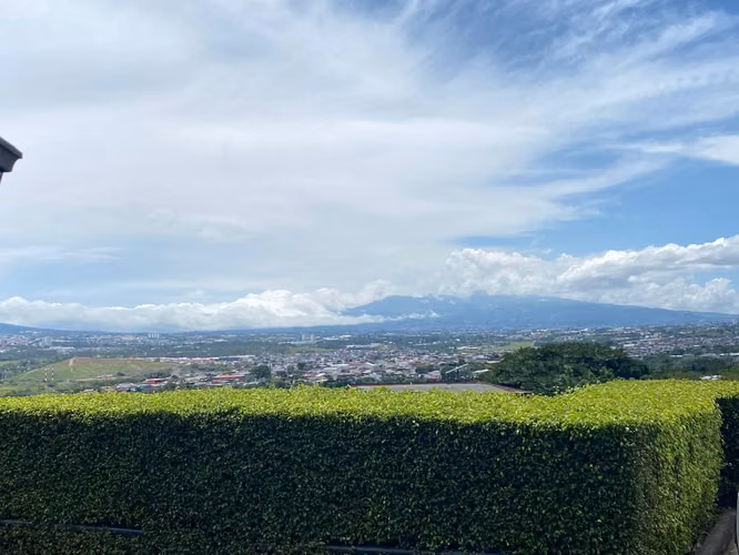 Espectacular Vista en Escazú - Casa para Venta o alquiler - Imagen 17
