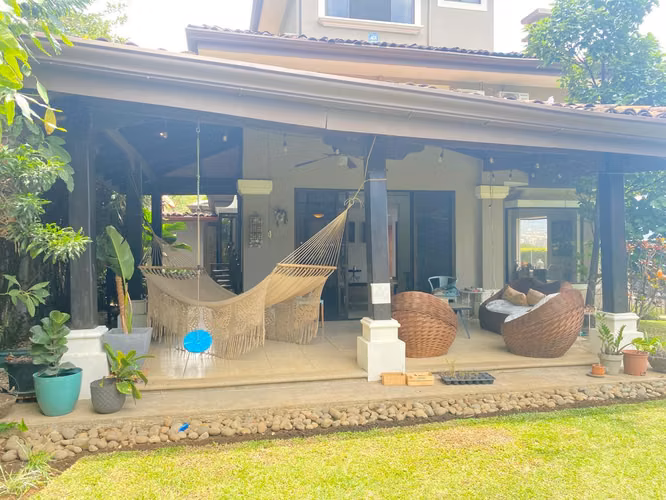 Espectacular Vista en Escazú - Casa para Venta o alquiler - Imagen 8