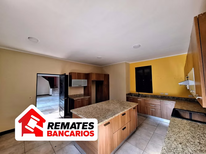 Venta de casa, Bosques de Doña Rosa con piscina propia, Belén, Heredia - Imagen 3