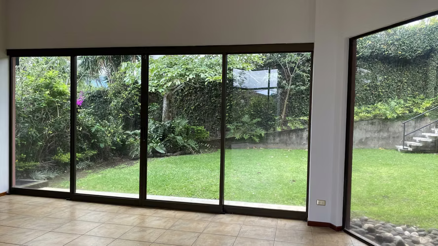 Alquiler Escazu Amplia casa en Condominio - Imagen 5