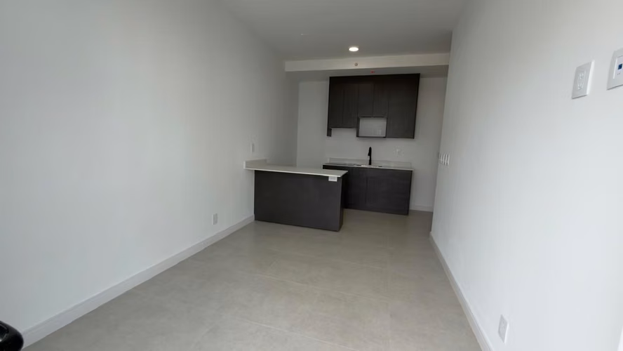 Apartamento moderno y nuevo en alquiler en la  Sabana - Torre- Sky Garden  Sabana Norte- 2 hab - Imagen 5