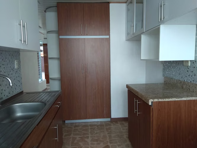 ALQUILER CASA EN CURRIDABAT LOMAS DEL SOL - Imagen 11