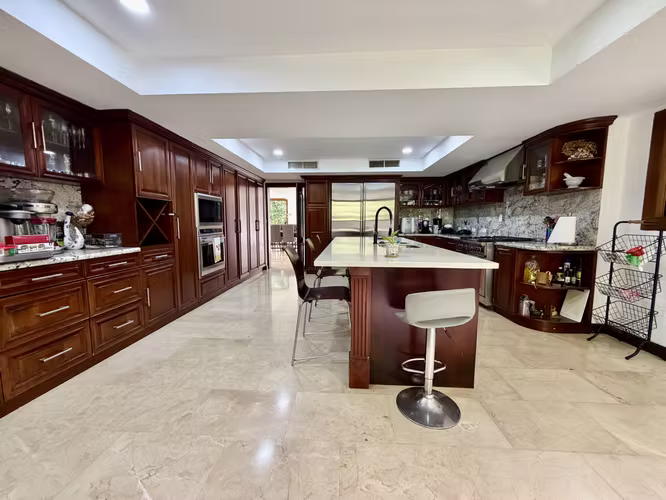 Santa Ana, Villareal hermosa y amplia casa con Piscina y Jacuzzi - Imagen 11