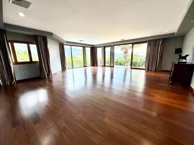Santa Ana, Villareal hermosa y amplia casa con Piscina y Jacuzzi - Imagen 18