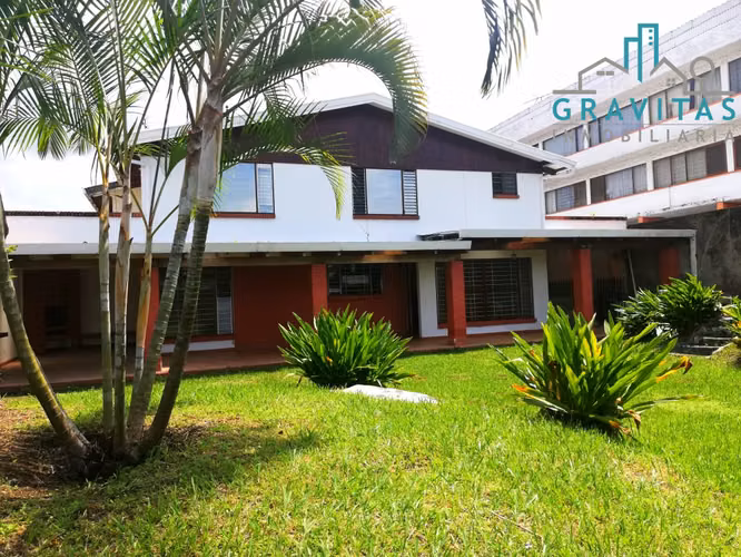 Casa con Uso Comercial en Barrio Dent ID 897