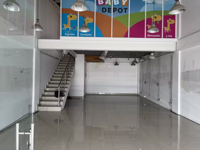 Local comercial en Lindora Santa Ana - Imagen 17