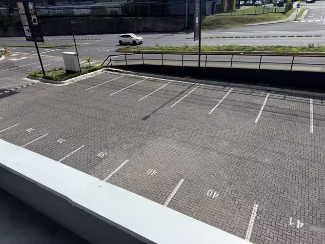 Local comercial en Lindora Santa Ana - Imagen 15