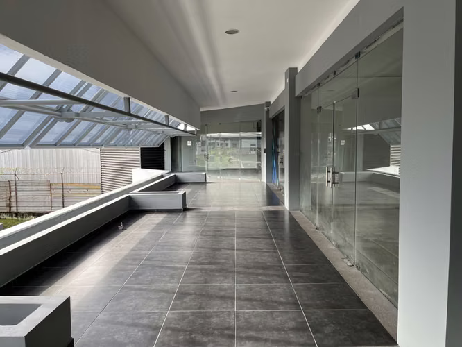 Local comercial en Lindora Santa Ana - Imagen 10