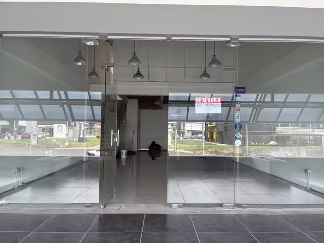 Local comercial en Lindora Santa Ana - Imagen 2