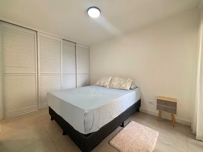  Elegant Apartment for Long-Term Rent