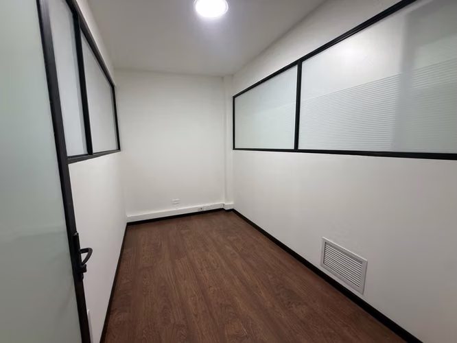Alquiler de local comercial en Escazú - Imagen 10
