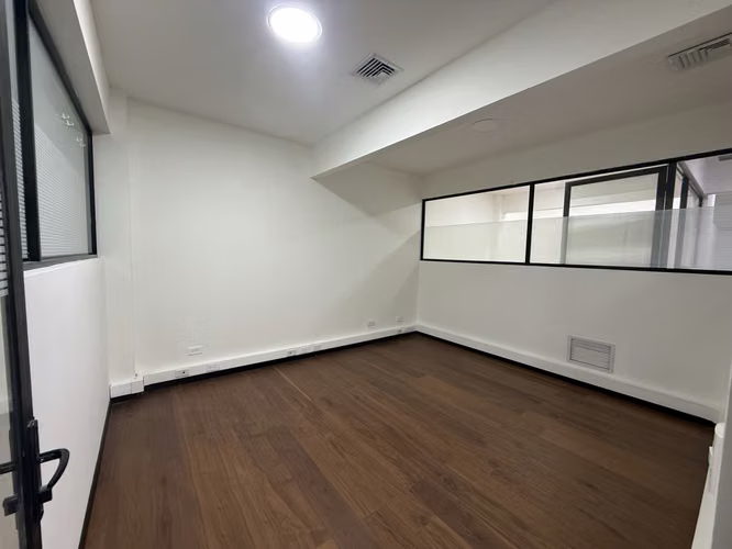 Alquiler de local comercial en Escazú - Imagen 9