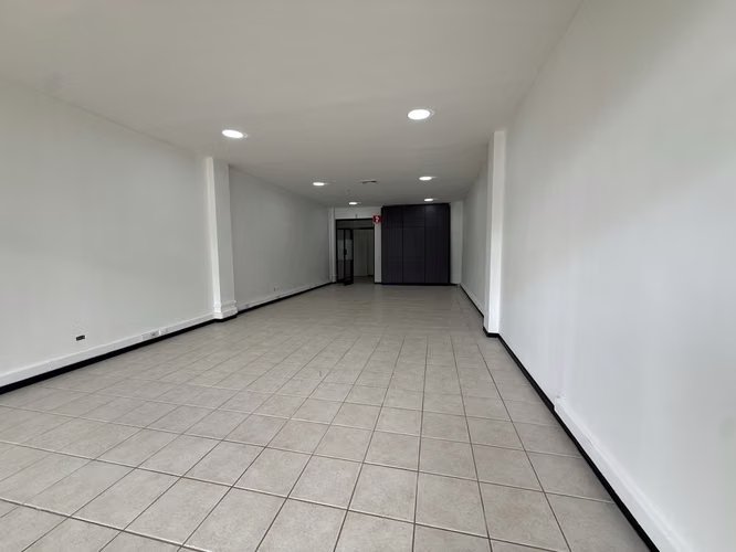 Alquiler de local comercial en Escazú - Imagen 4