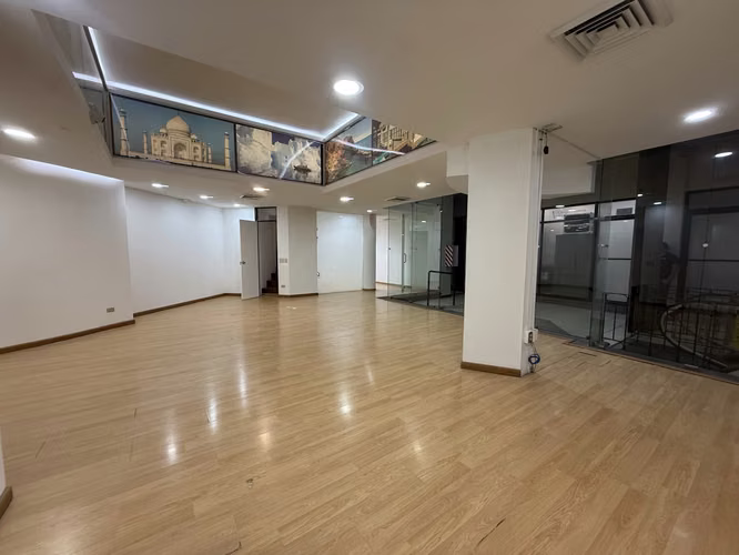 Alquiler de local comercial en Escazú - Imagen 3