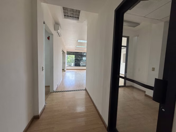 Alquiler de local comercial en Escazú - Imagen 6