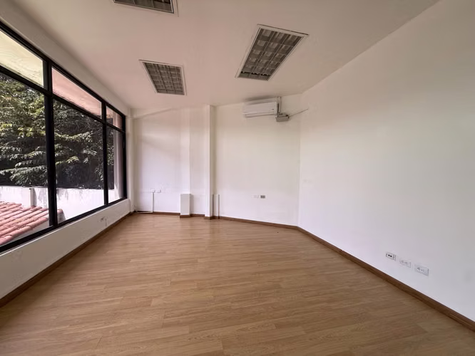 Alquiler de local comercial en Escazú - Imagen 14