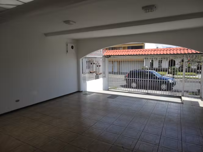 ONE LEVEL HOUSE 3D, 3B. ROHRMOSER
