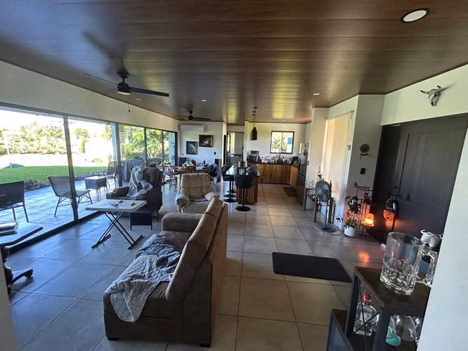 Casa De Lujo Con Piscina Y Vista Al Arenal — San Josecito De Cutris