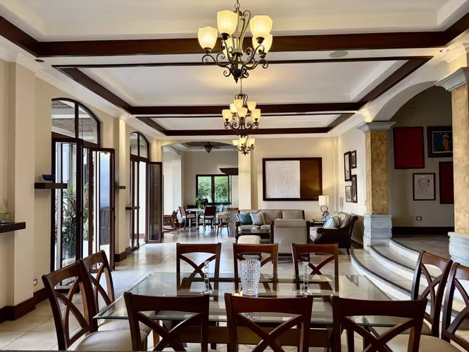 Escazu, Monasterio Impresionante Elegante Casa Vista Infinita - Imagen 18