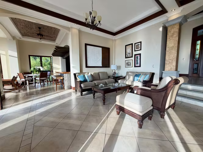 Escazu, Monasterio Impresionante Elegante Casa Vista Infinita - Imagen 6