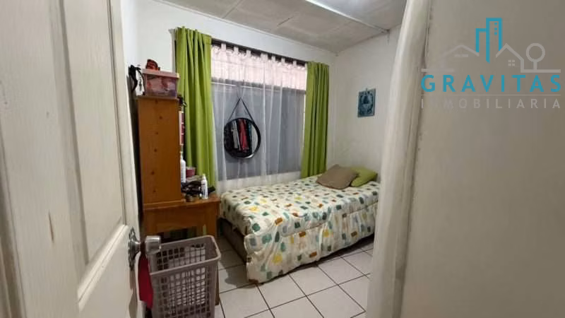 Venta de casa en Desamparados con apartamento y locales, 462m2 ID 2048