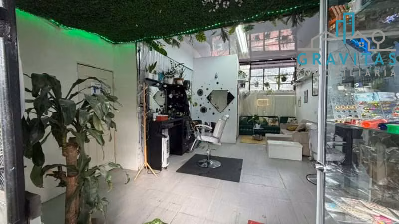 Venta de casa en Desamparados con apartamento y locales, 462m2 ID 2048