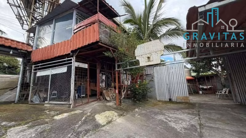 Venta de casa en Desamparados con apartamento y locales, 462m2 ID 2048