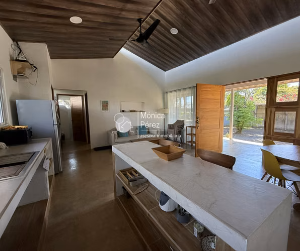 CASA DE PLAYA CON PISCINA EN VENTA