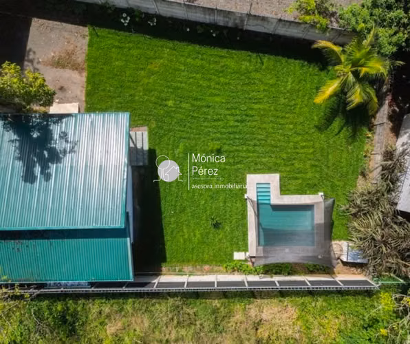 CASA DE PLAYA CON PISCINA EN VENTA