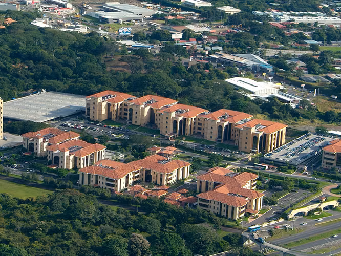 OFICINA REMODELADA DE 166 M2 EN FORUM 1 SANTA ANA !!! - Imagen 7