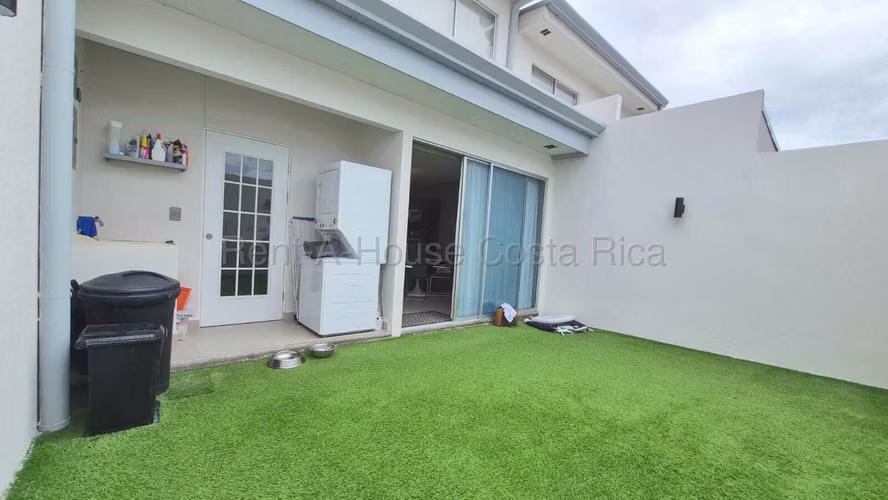 Venta de casa con ubicación privilegiada en Santo Domingo de Heredia - Imagen 7