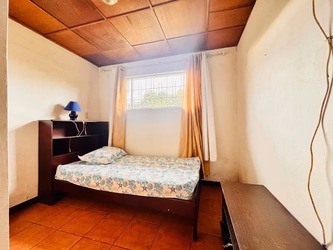 Venta de propiedad con uso de suelo mixto, sobre calle principal Sabanilla 43463 - Imagen 8