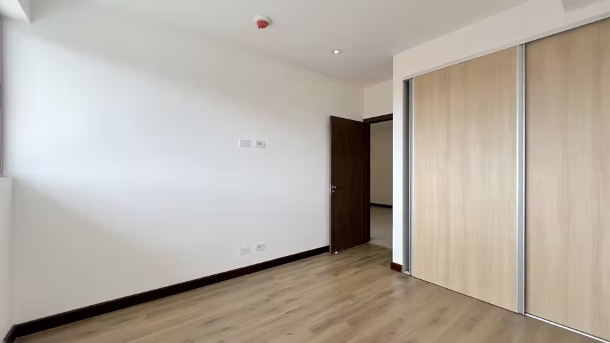 Penthouse en condominio Escazú con 243 m², balcón y vista - Imagen 12