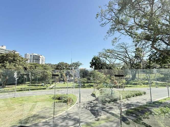 Condominio Luminoso en Avenida Escazú con Gran Balcón y Vista al Parque – Oportunidad Única, Precio para Vender ID27099 - Imagen 7