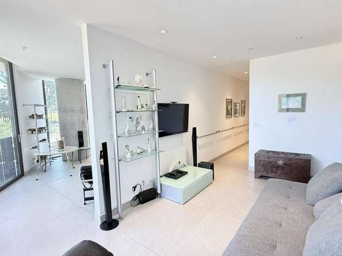 Condominio Luminoso en Avenida Escazú con Gran Balcón y Vista al Parque – Oportunidad Única, Precio para Vender ID27099 - Imagen 12