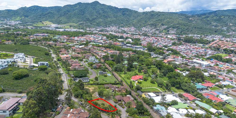Lote en Curridabat Colinas de Montealegre - Seguridad y vista a - Imagen 6
