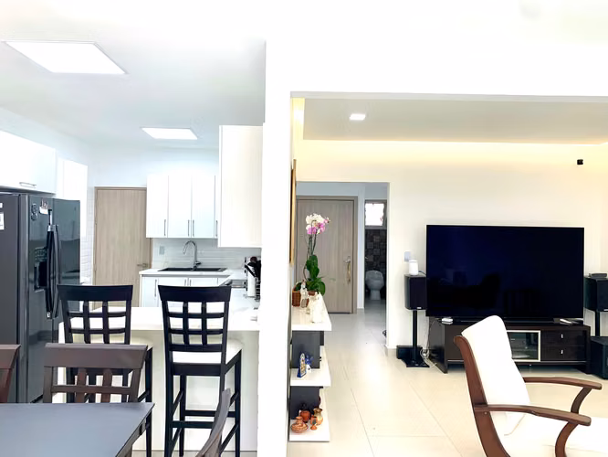 Casa 1 piso en Santa Ana · Pozos · 3 hab · 235 m² - Imagen 4