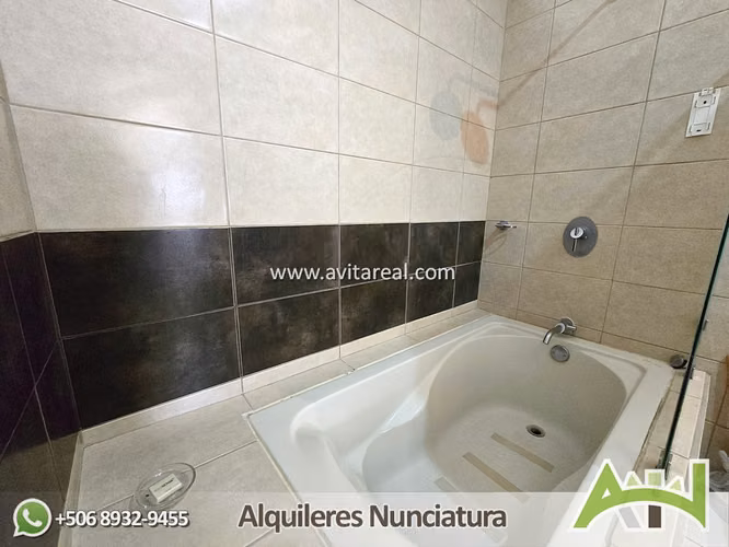 Apartamento Amueblado en Guachipelín de Escazú con AC - Imagen 7