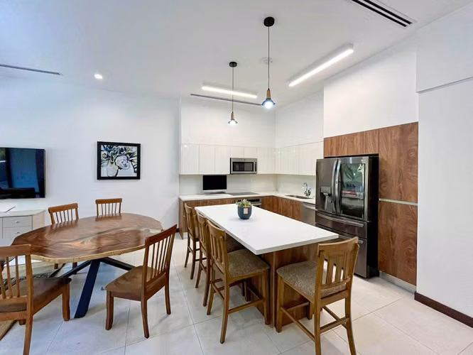 Apartamento Amueblado en Alquiler en Bosques del Café, Escazú - Imagen 3