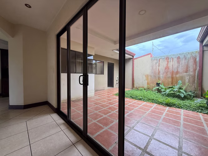 Venta de casa una Planta en Condominio en Patalillo de Coronado - Imagen 11
