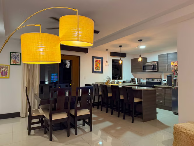 Venta Apartamento Amueblado 2 Hab | Condominio Del Río, Brasil de Santa Ana | 129 m² + 2 Parqueos