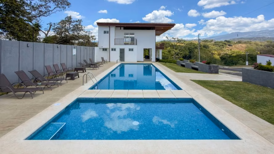 Pre-venta de casa en condominio Novazul en Alajuela - Imagen 8