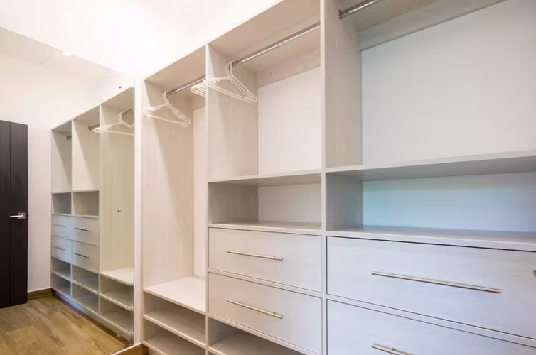 Alquiler de Apartamento Amueblado en Rohrmoser, San José
