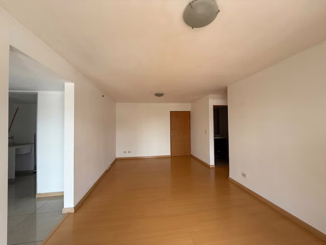 SE ALQUILA AMPLIO APARTAMENTO DE 1 HABITACION