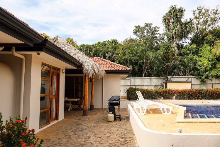 Bird Whisper House | Casa en alquiler en Santa Cruz, Guanacaste