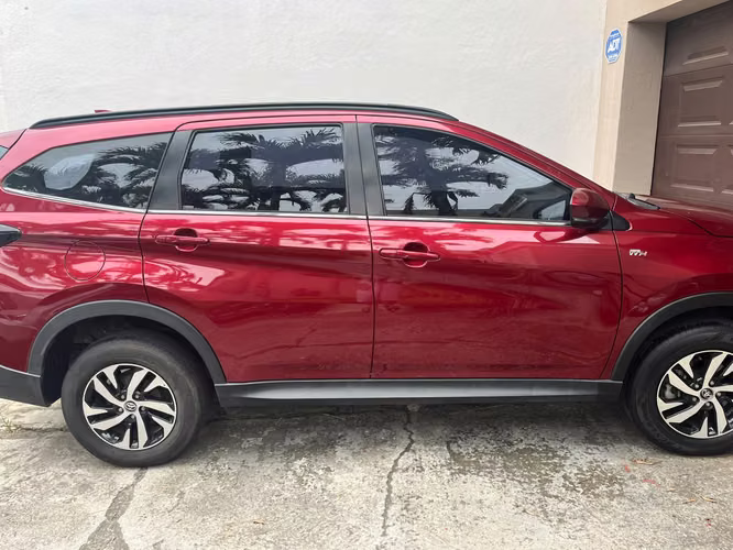 TOYOTA RUSH  En excelentes condiciones y bajo kilometraje. Uso familiar en San José. Mantenimiento de agencia