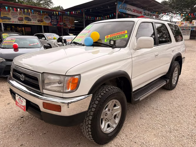 TOYOTA 4RUNNER SR5-1996-AUTOMATICO-4X4-6.275.000